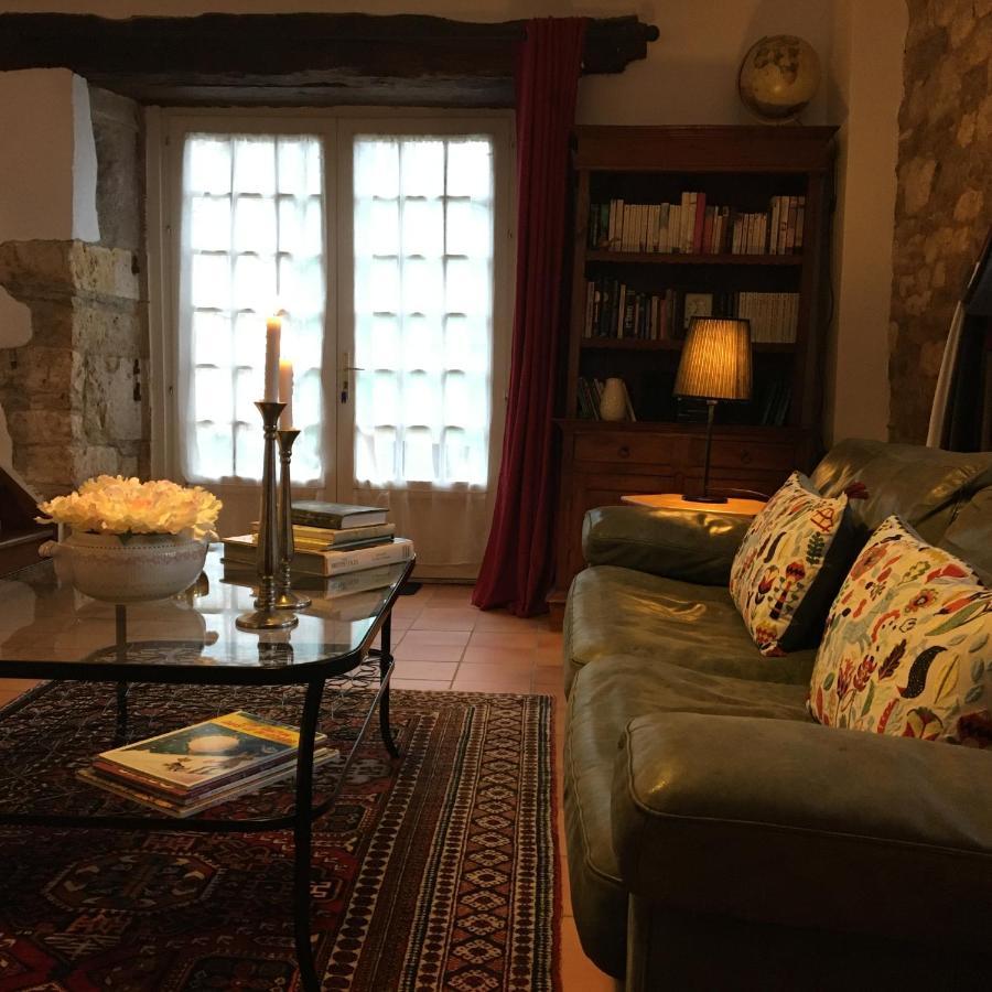 Les Gites Perard Caylus Exterior foto