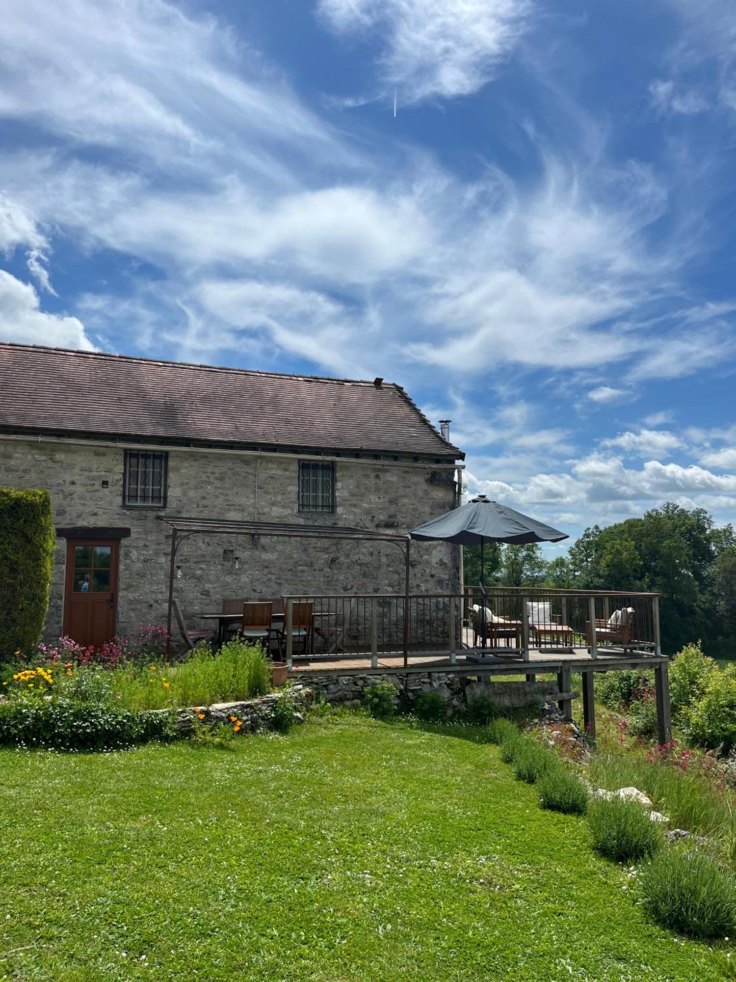 Les Gites Perard Caylus Exterior foto